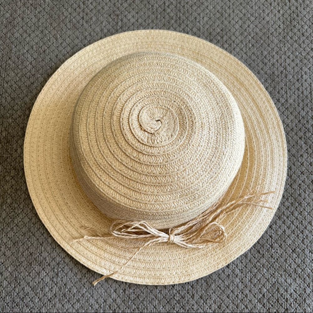 Straw hat